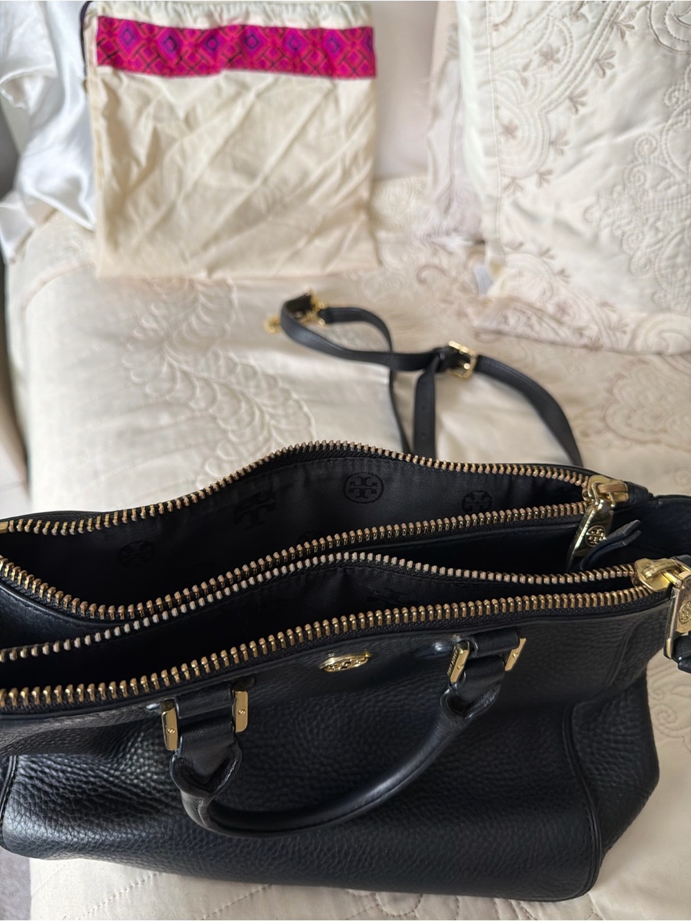 Tory Burch - Black Pebbled Leather Satchel with Gold Hardware - Picture 5 of 15
